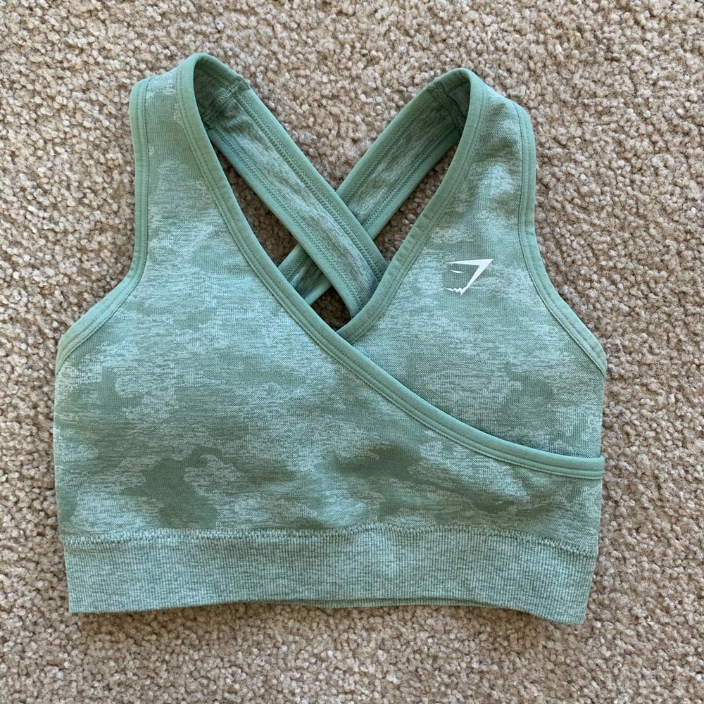 Gymshark Camo bra
